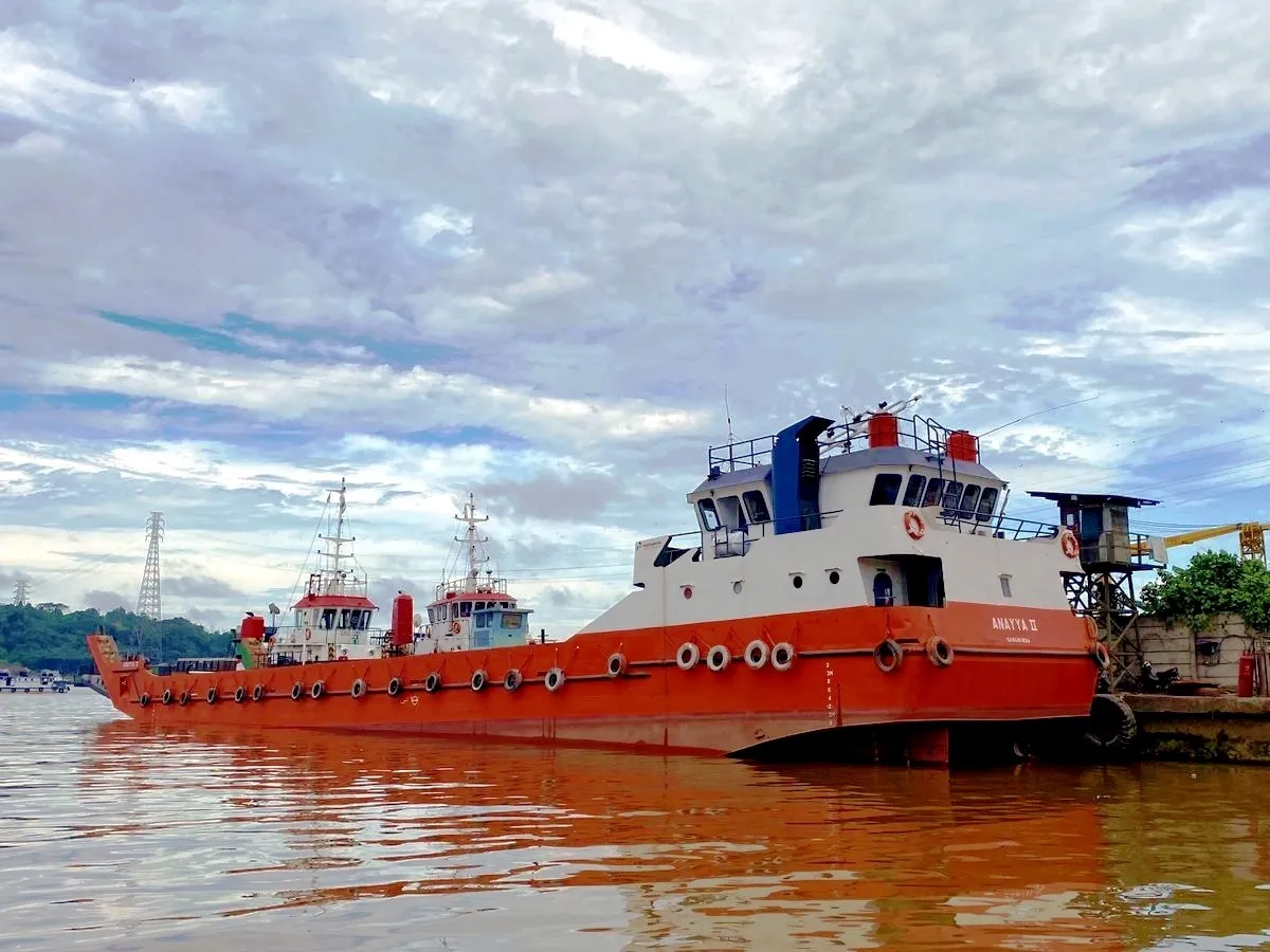 Kapal pendarat, tank untuk dijual