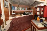 Tongkang untuk dijual