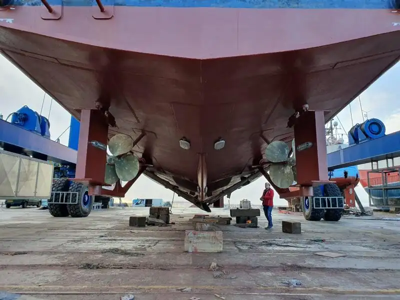 Kapal patroli untuk dijual