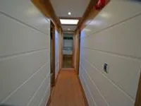 Yacht untuk dijual