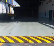 Kapal pengangkut barang curah untuk dijual