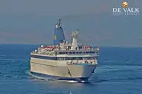 Kapal feri untuk dijual