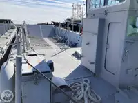 Kapal pendarat, tank untuk dijual
