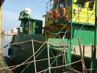 Tongkang untuk dijual