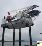 Rig pengeboran lepas pantai untuk dijual