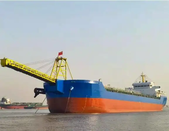 Kapal keruk untuk dijual