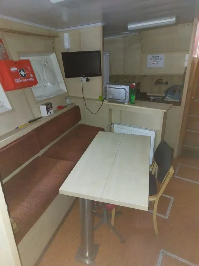 Kapal survei untuk dijual