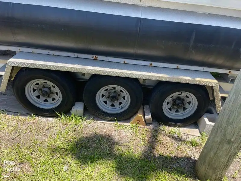 Ponton untuk dijual