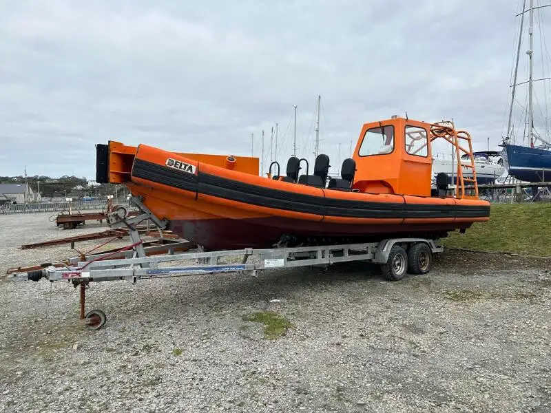 Perahu karet kaku untuk dijual