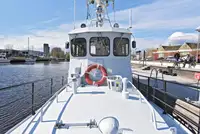 Kapal patroli untuk dijual