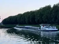 Kapal pengangkut barang curah untuk dijual