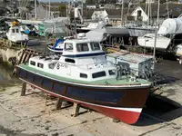 Kapal feri dijual