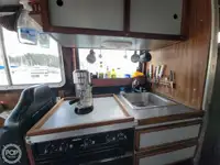 Sekoci penyelamat untuk dijual