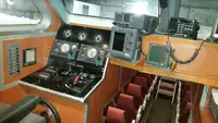 Kapal kru untuk dijual