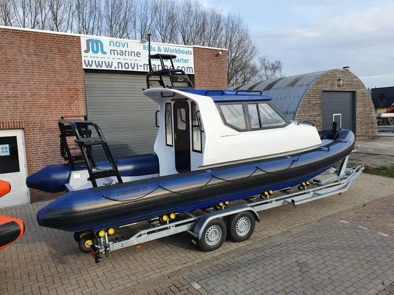 Perahu karet kaku untuk dijual