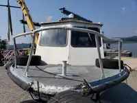 Kapal survei dijual