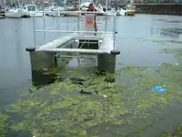 Kapal kontainer dijual