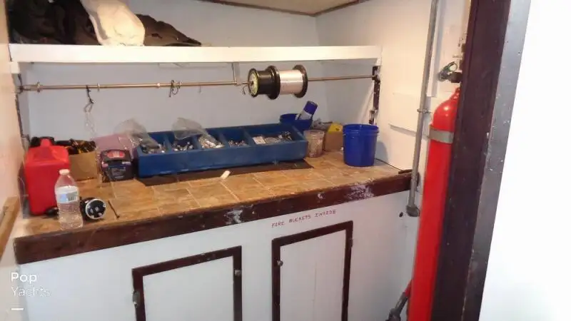 Kapal feri untuk dijual