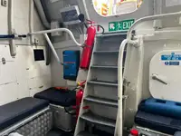 Kapal kru untuk dijual
