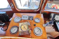 Kapal patroli untuk dijual