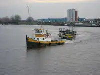 Kapal tunda untuk dijual