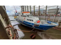 Kapal patroli untuk dijual