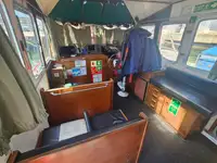 Kapal kru untuk dijual