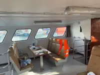 Kapal kontainer untuk dijual