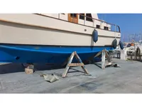 Yacht untuk dijual