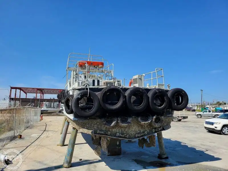 Kapal kru untuk dijual