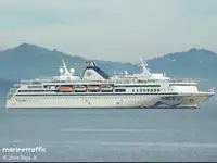 Kapal pesiar untuk dijual