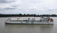 Kapal pengangkut LNG untuk dijual