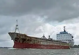 Kapal pengangkut barang curah untuk dijual