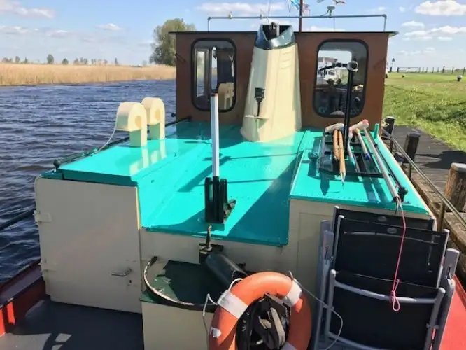 Kapal tunda untuk dijual
