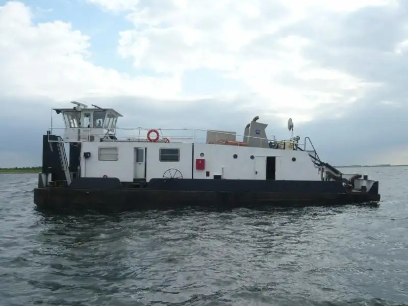Kapal tunda untuk dijual