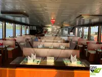 Kapal restoran untuk dijual