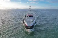 Kapal kru untuk dijual