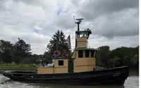 Kapal penarik dijual