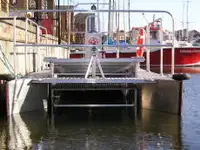 Kapal kontainer untuk dijual