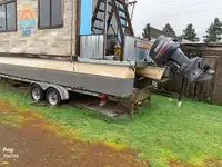 Katamaran untuk dijual