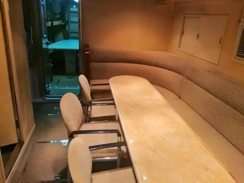 Kapal patroli untuk dijual