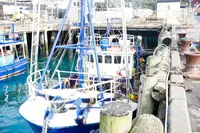 Kapal pengangkut LNG untuk dijual