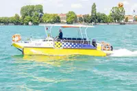 Kapal feri dijual