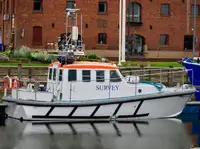 Kapal survei dijual