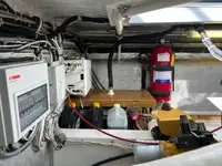 Kapal penelitian untuk dijual