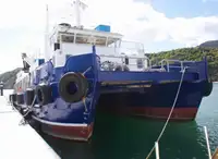 Katamaran untuk dijual