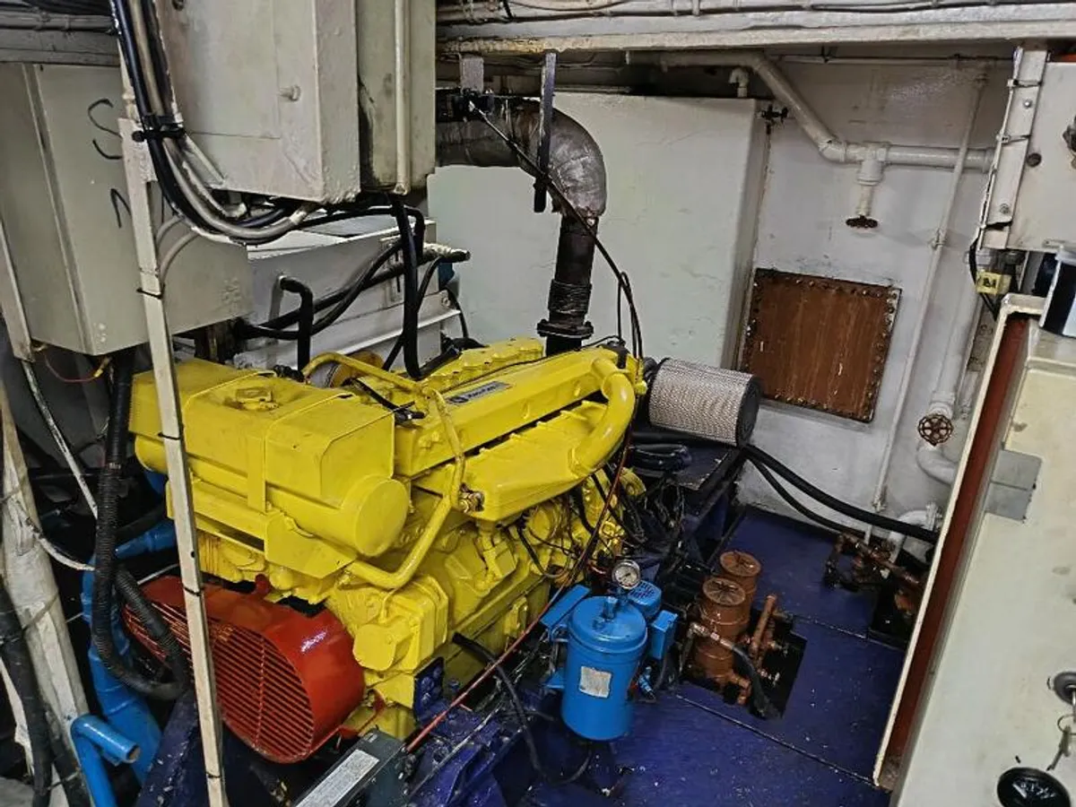Kapal suplai untuk dijual