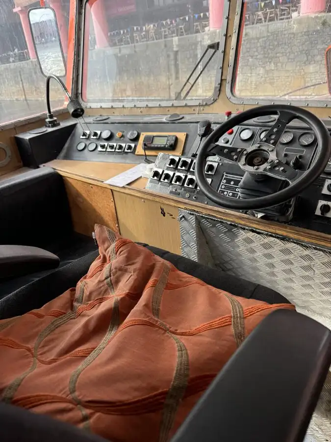 Kapal pandu untuk dijual