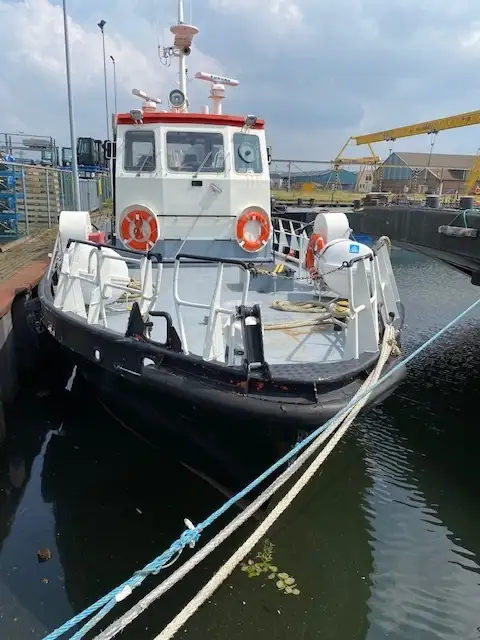 Kapal keruk untuk dijual
