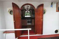 Kapal pesiar untuk dijual